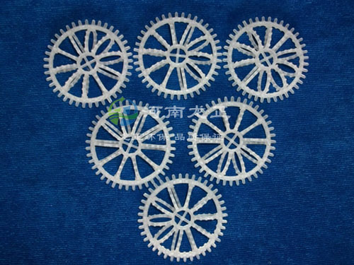 ���h����